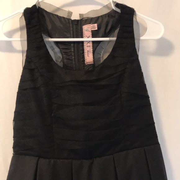 Forever 21  Twist dress - Picture 2 of 9